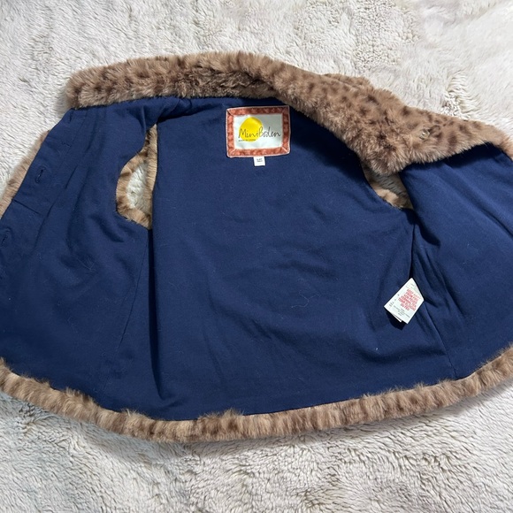Girls Mini Boden Blue Vest with Faux Fur Trim size 5-6 - Picture 7 of 9
